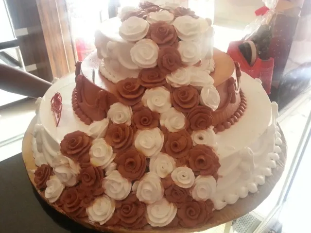 Monginis Cake Shop - 4