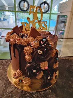 De Baker's Lounge - Balewadi - 2