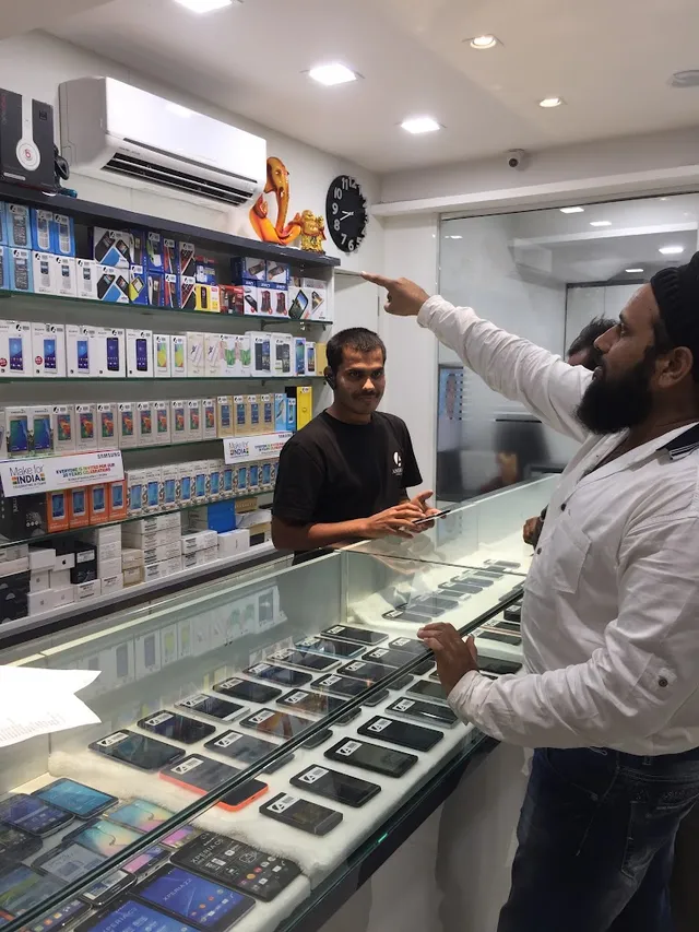 Ashoka Mobile Shopee | Multi Brand authorised store - 4