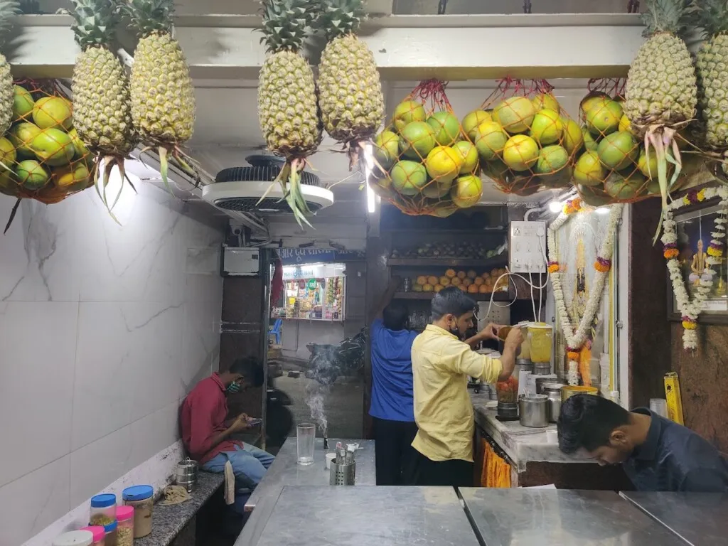 Hari Om Juice bar