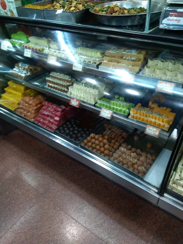 Choudhary Bandhu Mithaiwale - 4