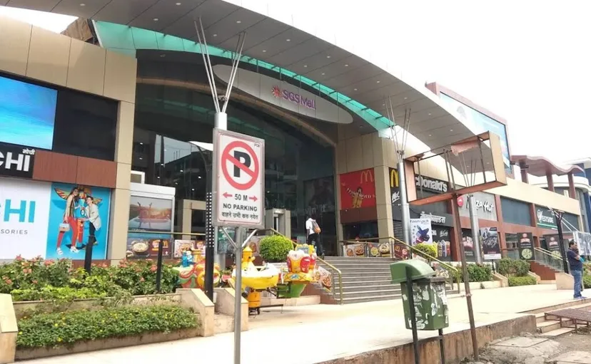 Piazza Pizza By Little Italy SGS Mall