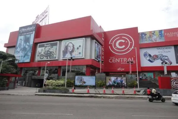 Reliance Centro