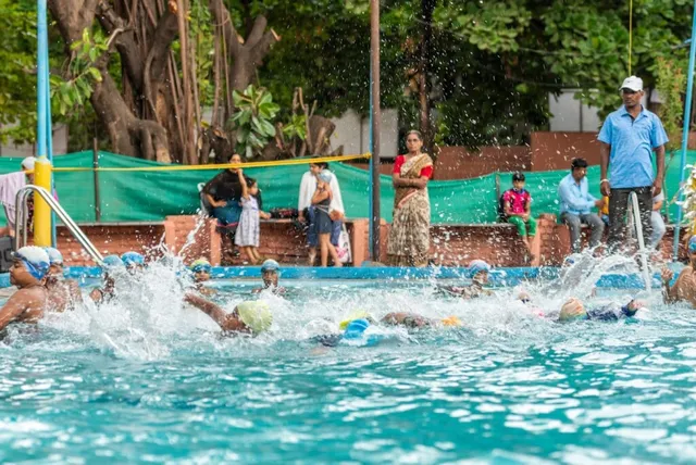 Metrocity Sports Club Rambaug Colony - 2