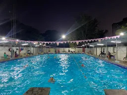 Metrocity Sports Club Rambaug Colony - 5