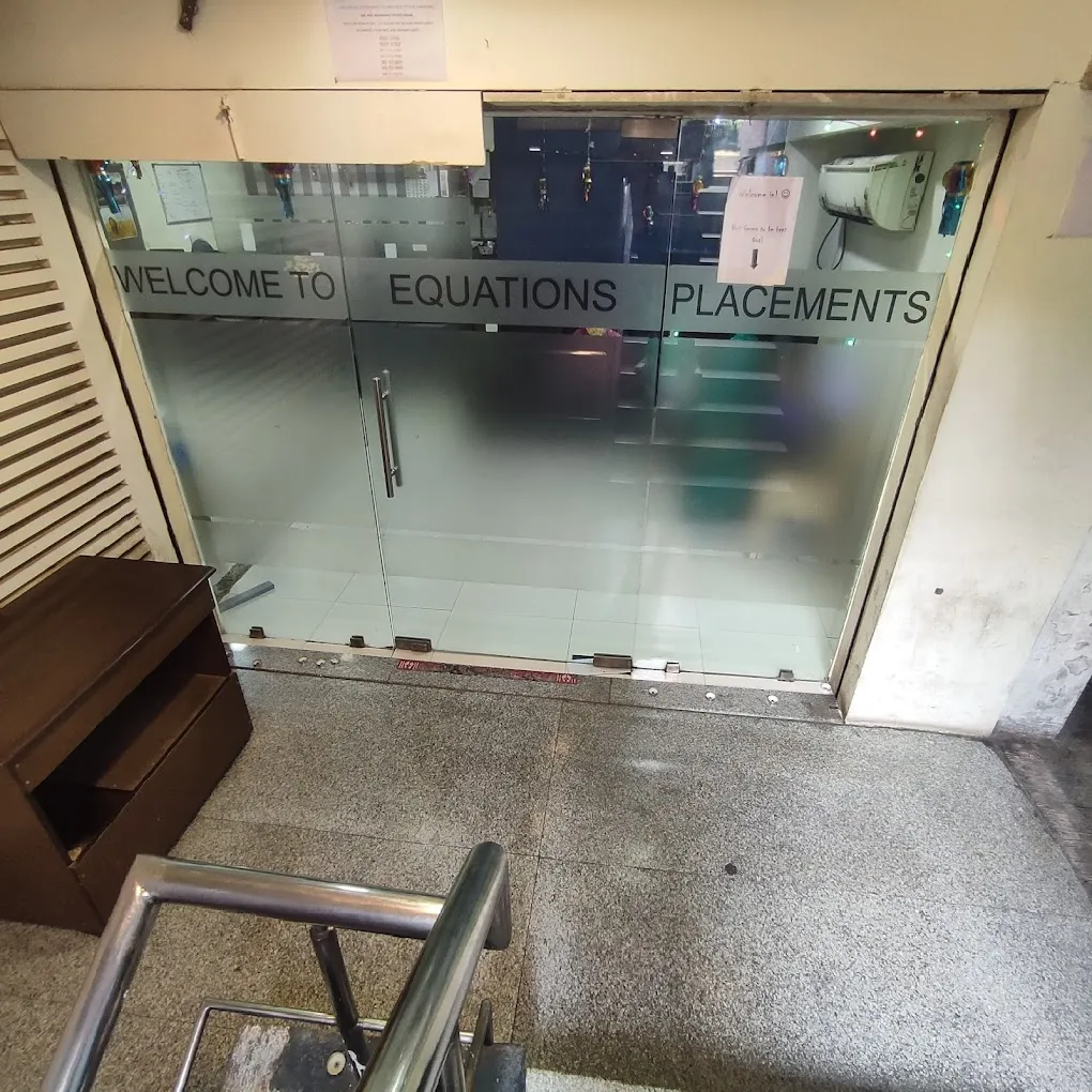 Equations Placements