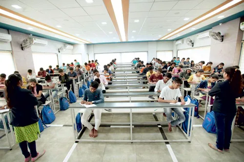 Bora Classes - Best IIT- JEE, MH-CET, NEET, 8th, 9th, 10th, 11th, 12th SSC & CBSE Coaching Center In Pune - 3