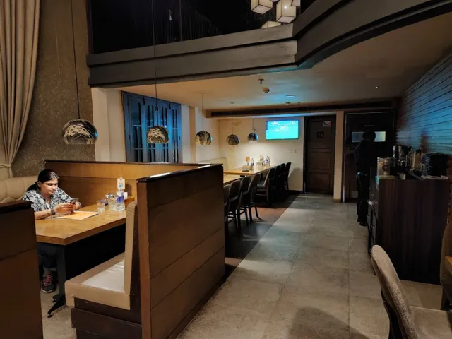 Zaairah Dine & Lounge - 2