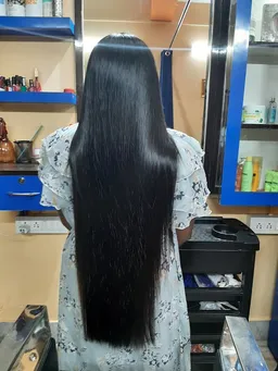 Siya's Ladies Beauty Parlour - 2