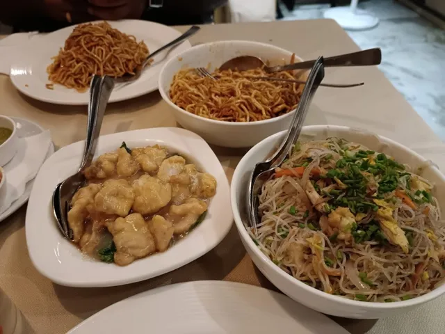 Tung Fong Restaurant - 2