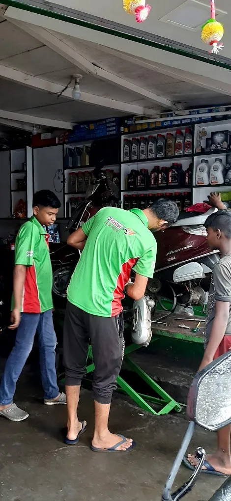 Castrol Bike Point - Pampa Two Wheeler Repairing Centre - 4
