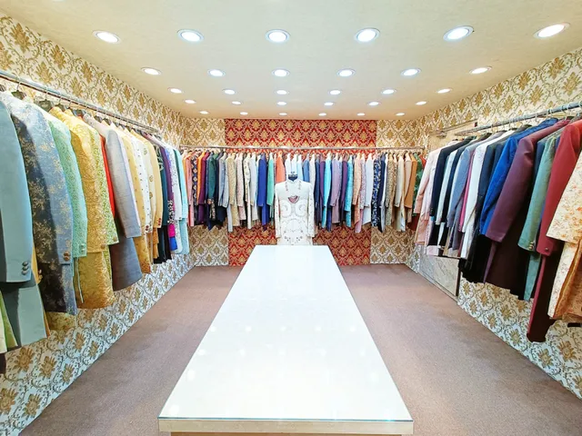 Gangh Fashion - Designer Menswear In Kolkata | Sherwani | Indo Western | Suit | Shoes | Jackets | Shirts - 4
