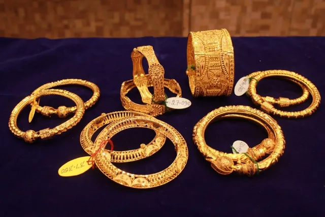 Rakshit & Co Jewellers - 4