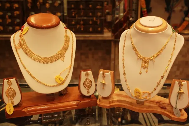 Rakshit & Co Jewellers - 5