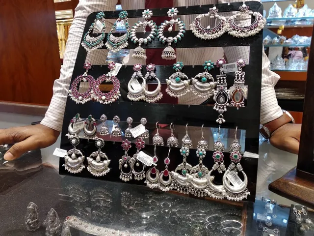 Joyalukkas Jewellery Kolkata - 5