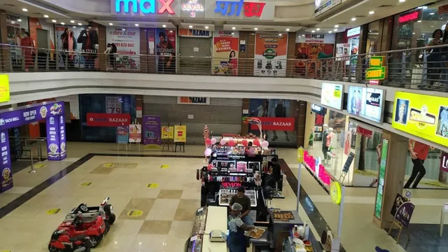 Lake Mall - 6