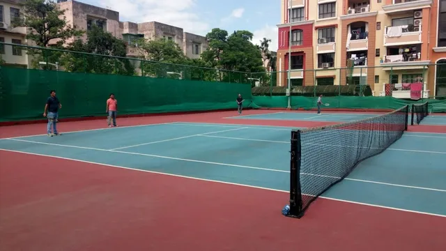 Space Town Swimming Pool - 2