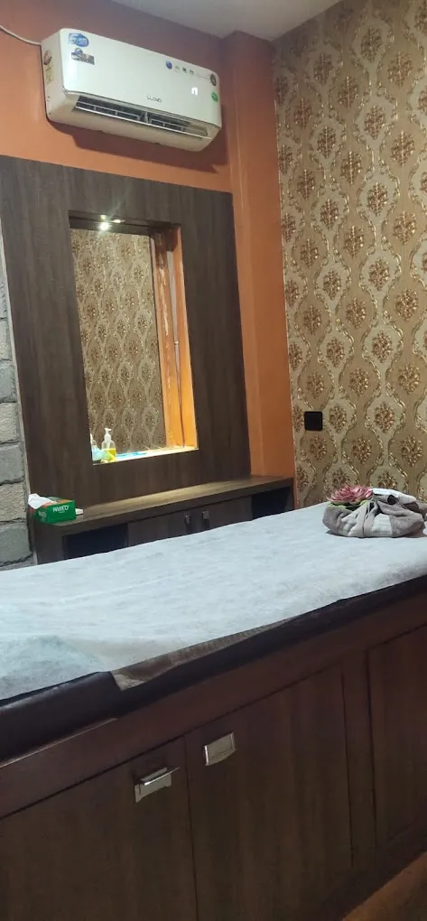 THE 25 SPA, CENTRAL - 2