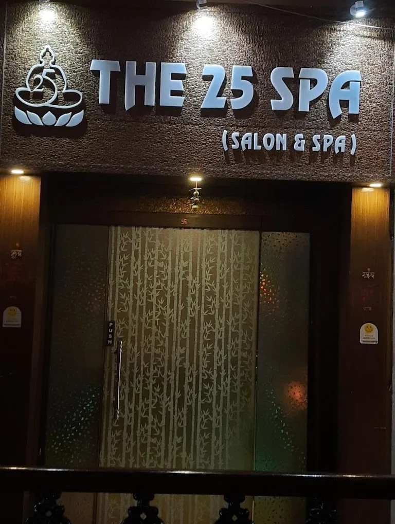 THE 25 SPA, ESPLANADE