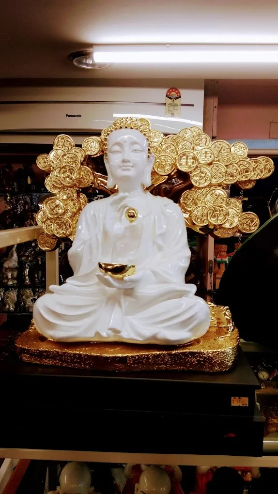 Campus gift shop - 4