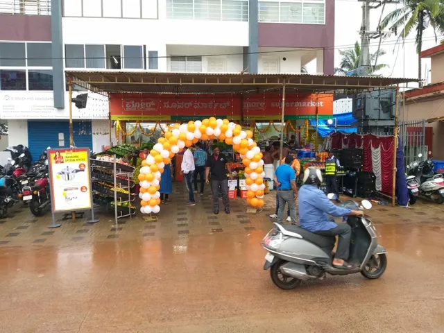 More Supermarket - PADAVINANGADY - 2
