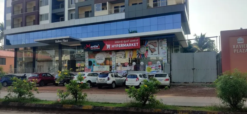 Martin's Hypermarket