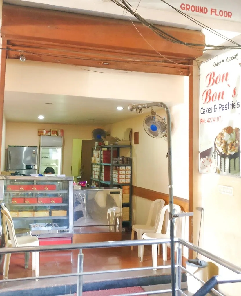 Bonbons Cakes & Pastries