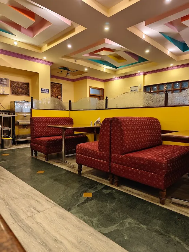 Hotel Janatha Deluxe Pathumudi Soudha - 2