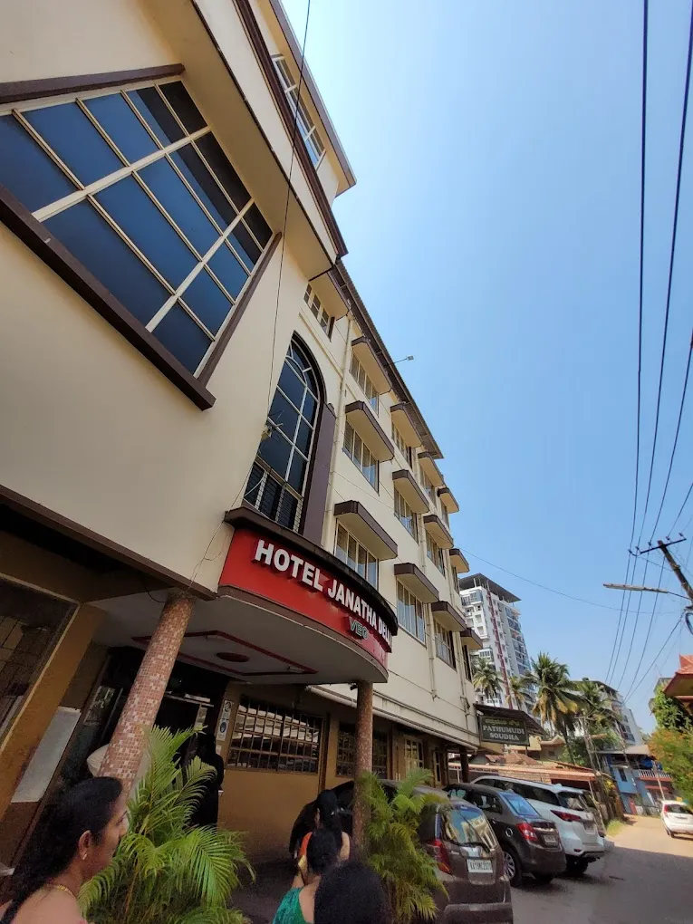 Hotel Janatha Deluxe Pathumudi Soudha