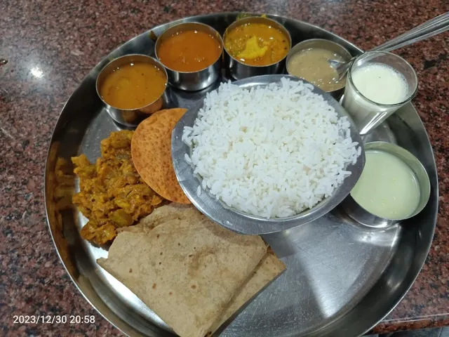 Utsava Fine Dining - 3