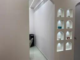 Blink Unisex Salon - 4