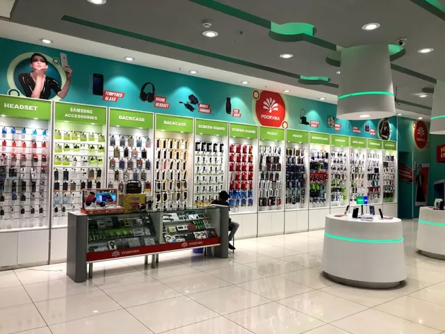 Poorvika Mobiles Mangalore - Forum Fiza Mall - 3