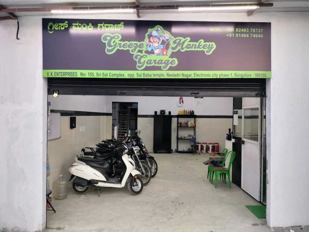 Grease Garage