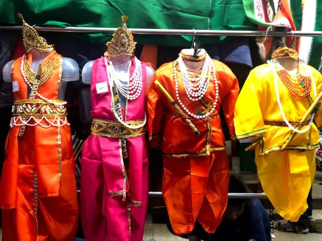 Saurashtra Cloth Stores - 3