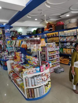 PET HUT, Golden Nugget Building, Mallikatte - 3