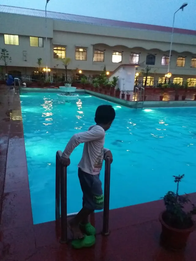 Moti Mahal Swimming Pool - 2