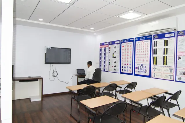 Maruti Suzuki Driving School (Mandovi Motors, Mangaluru, Hampankatta) - 5