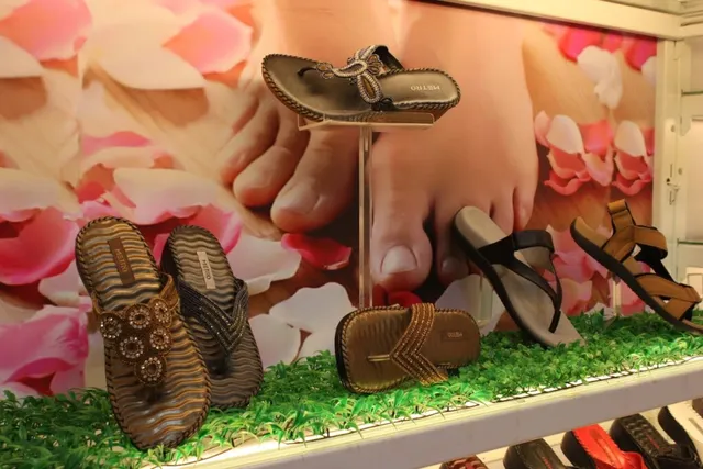 Metro Shoes Mangalore - 3