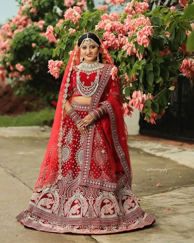 Runthestyle Rental clothing and jewelry brand - 3