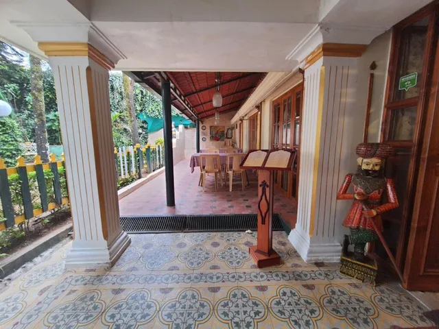 Nahar's Chandan Vegetarian Restaurant - 3