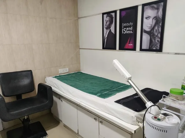 Naturals Salon & Spa Church Hill Road, Ooty - 5