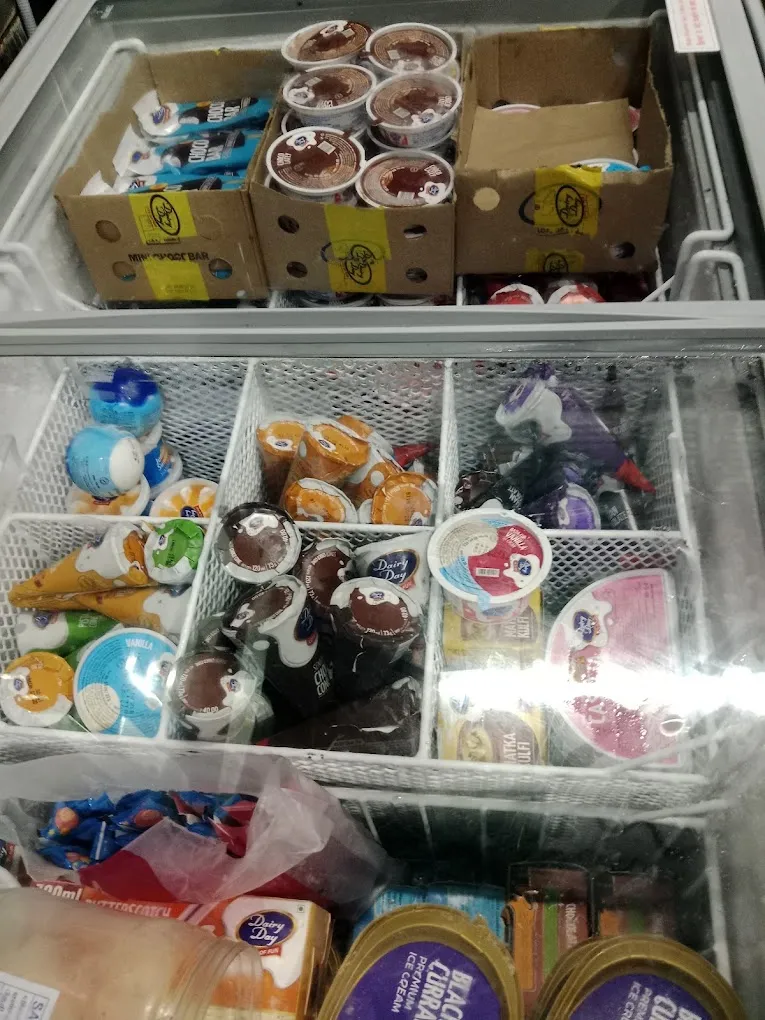 Arafa Ooty Varkey Biscuit & Nannari Juice Shop