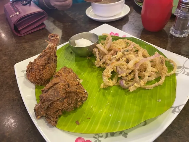 Hotel Blue Hills - 4