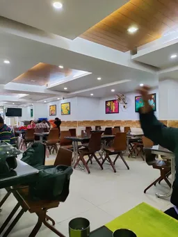 Hotel Junior Kuppanna, Ooty - 2