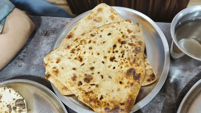 Tava Vegetarian Restaurant - 2