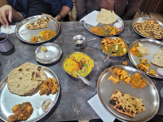 Tava Vegetarian Restaurant - 5