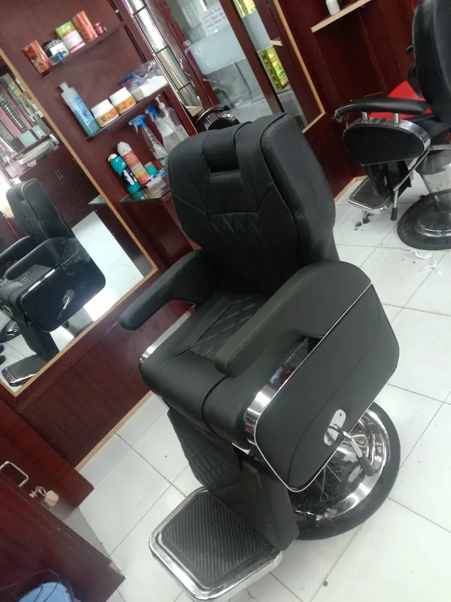 Style Mens Saloon & Parlour - 2