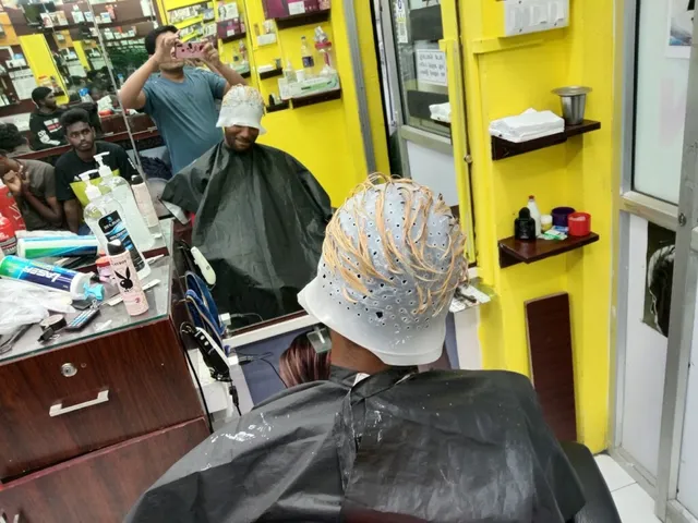 Style Mens Saloon & Parlour - 3