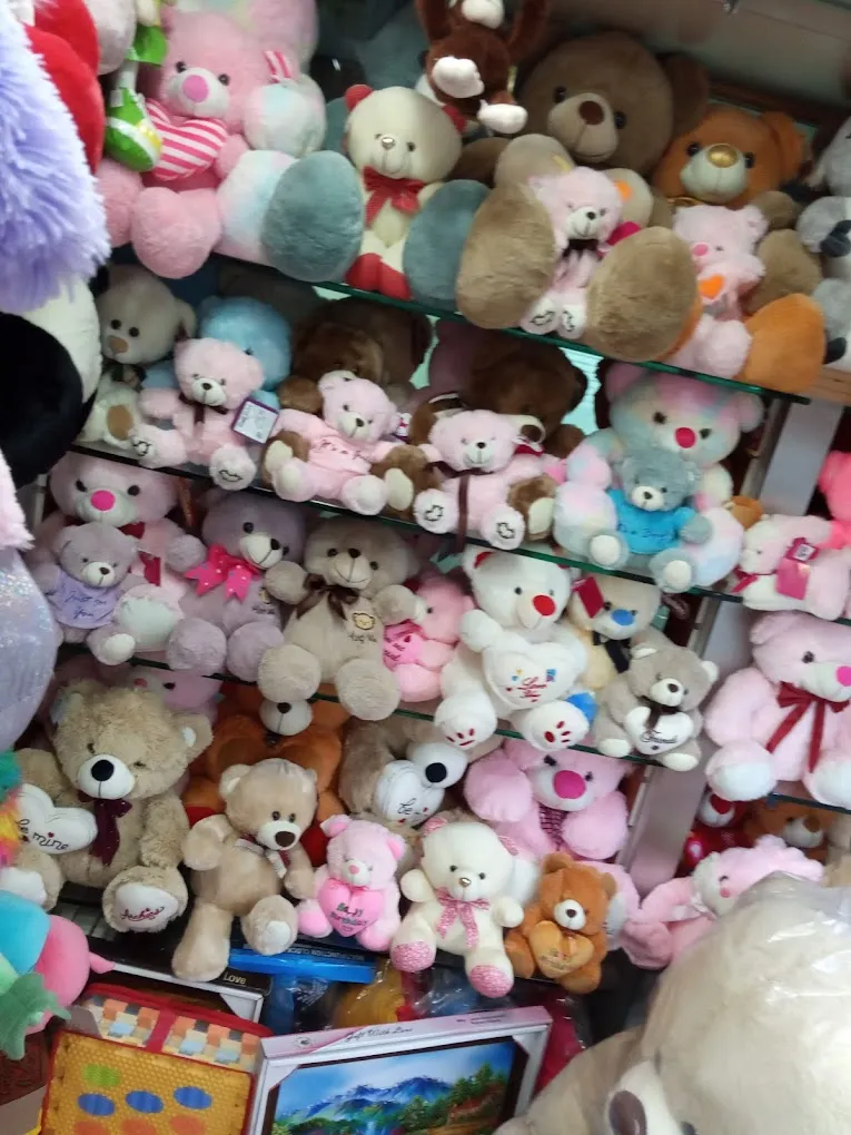 ARCHIES gift and stationery shop sahara mall gurgaon