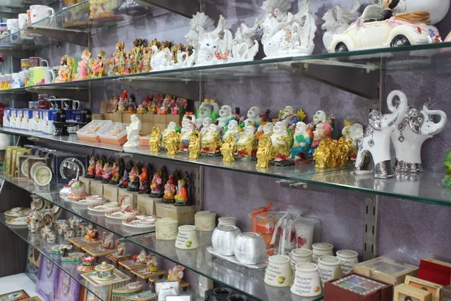 Zapin Gift & Art Gallery - 5